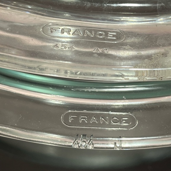 Pyrex france Clear Glass Dish with Lid - Picture 3 of 7